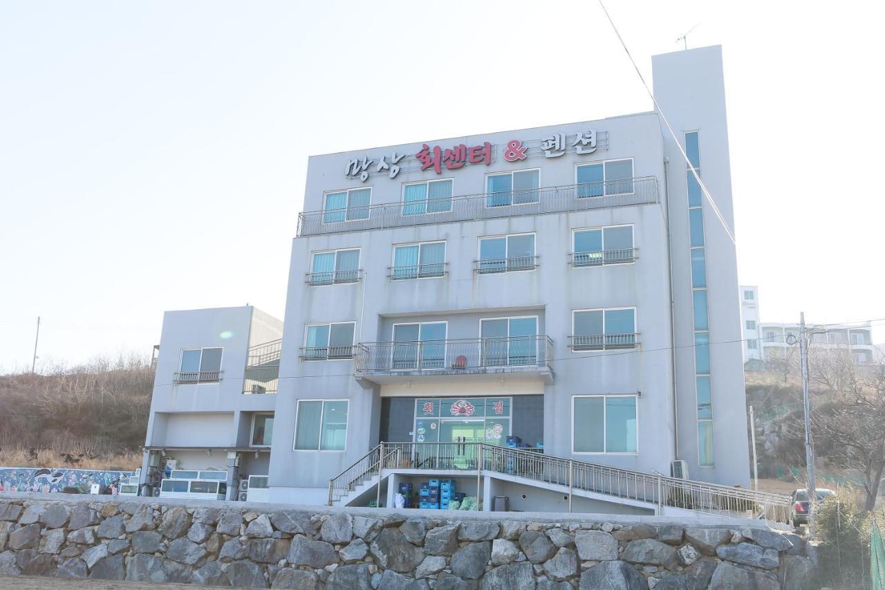 Hotel Mangsang Beach Pension Gangneung Exterior foto